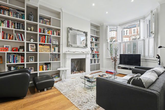 2B, Hillfield Road, London photo 2