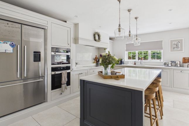 18, Redwood Place, Buckinghamshire photo 4