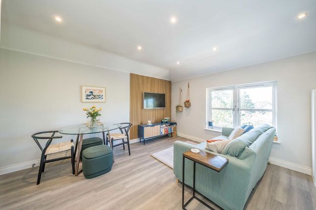 Flat 7, Beeching House, 40, Hampton Road, Teddington photo 2