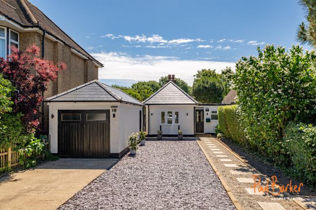 Thumbnail Detached bungalow for sale in Hawfield Gardens, Park Street, St.Albans