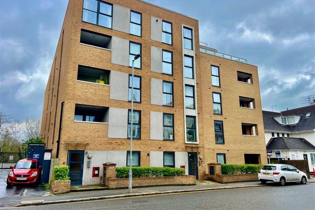 Thumbnail Flat for sale in Upton Road, Watford