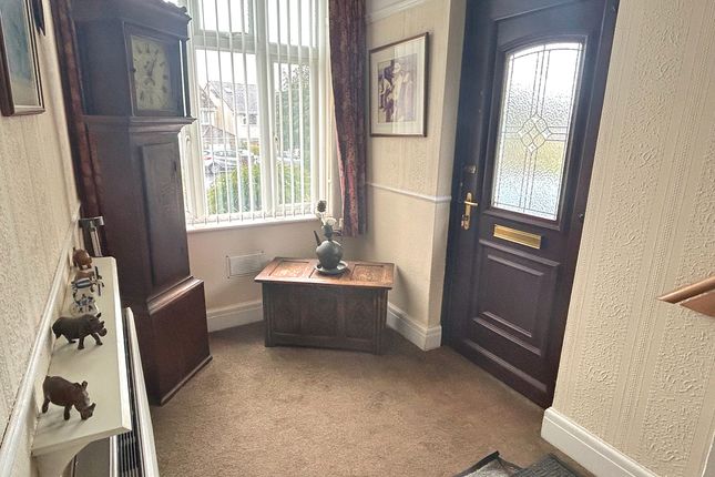 11, CLEVIS CRESCENT, PORTHCAWL photo 4