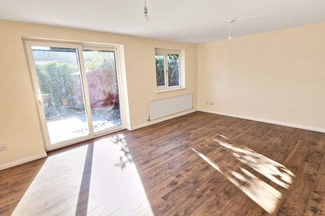 Dove Green, Bicester photo 3