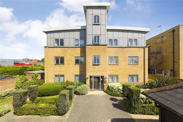 Thumbnail Flat for sale in Lynmouth Gardens, Chelmsford, Essex