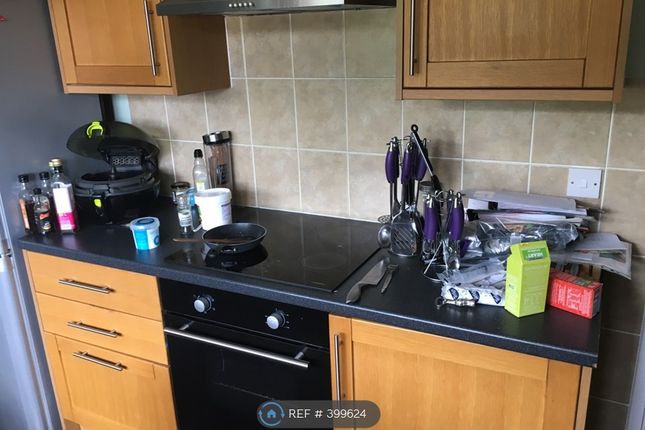 Marlow Court, London Road, Crawley photo 5