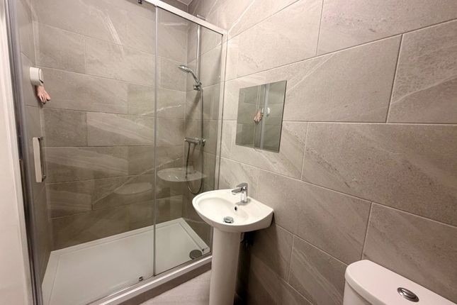Flat 3 Highview, 286 Fir Tree Road, Epsom photo 3