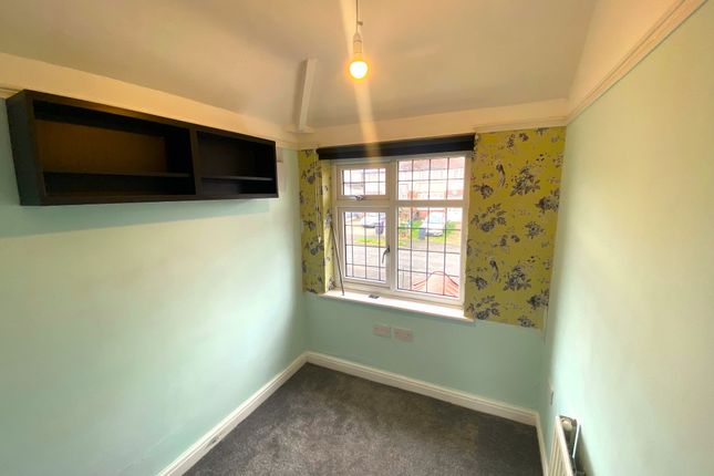 Property to rent in Fairview Road, Penn, Wolverhampton