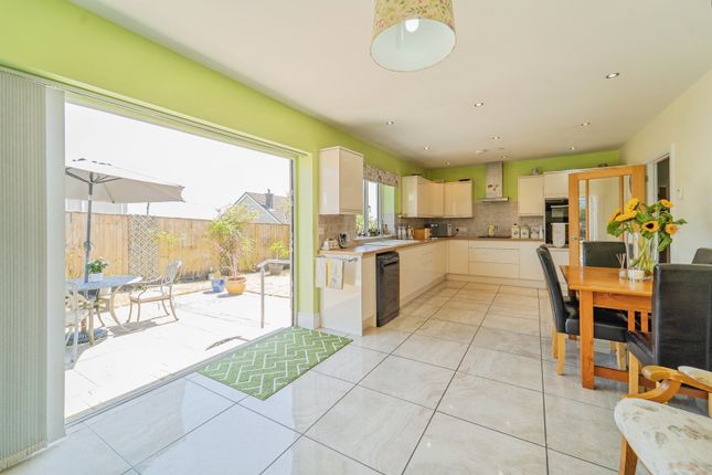 39, Ffordd Werdd, Llanelli photo 2