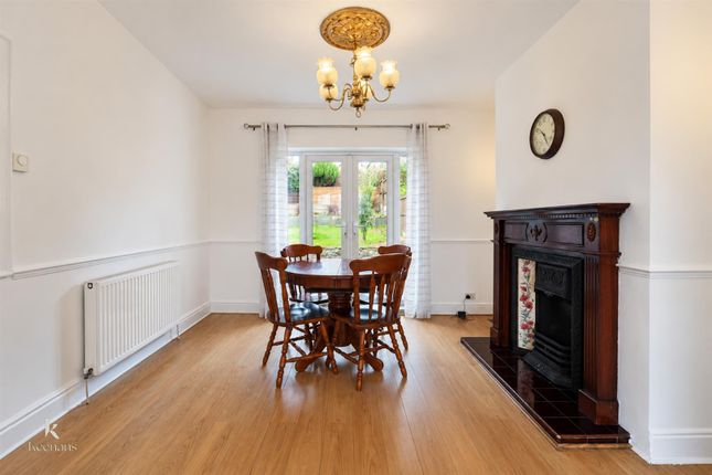 20, Hallwood Avenue, Salford photo 3