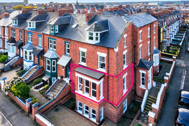 2-bed flat on Beaconsfield Street, Hartlepool, £70,000