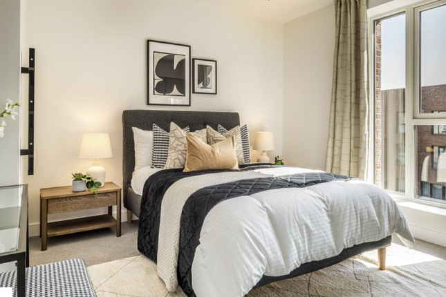 1-bed flat on Lampton Road, Hounslow, £355,000