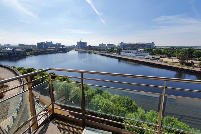 Flat to rent in The Quays, Salford