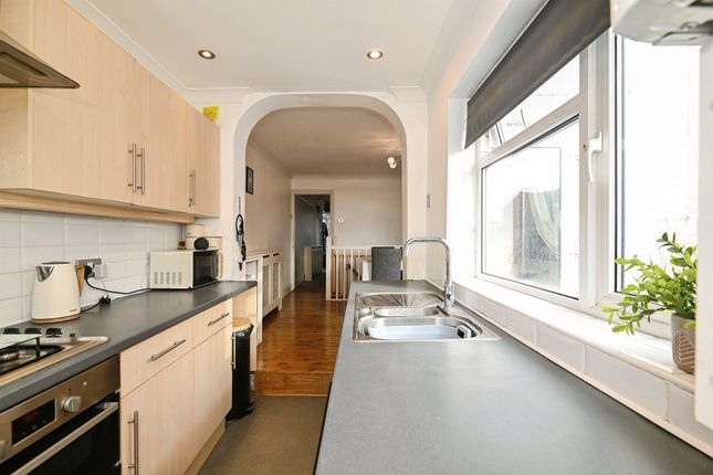 31, Staplehurst Road, Sittingbourne photo 4