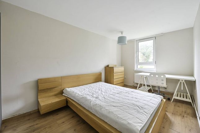 Flat for sale in Woodland Grove, Greenwich, London