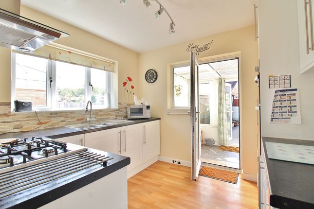 66, Harold Road, Stubbington photo 4