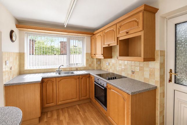 39, Baxter Road, Brierley Hill photo 4