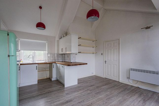 33b, Plas St. Pol De Leon, Penarth photo 4