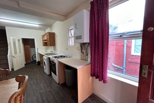 Duplex to rent in Marmion Road, Sheffield