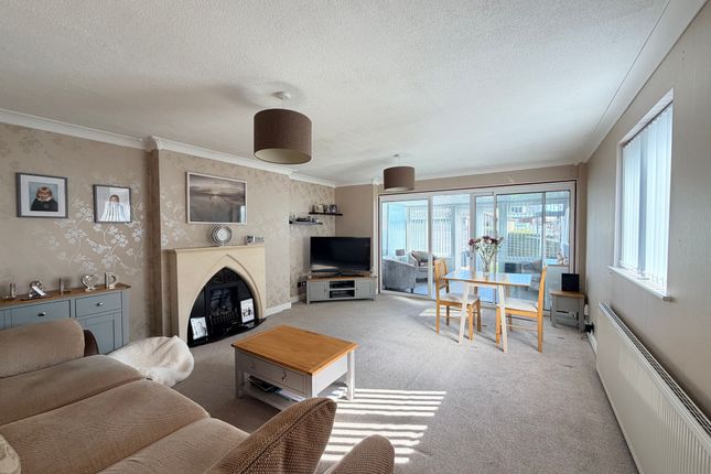 16 Southwold Rise, Scarborough photo 2