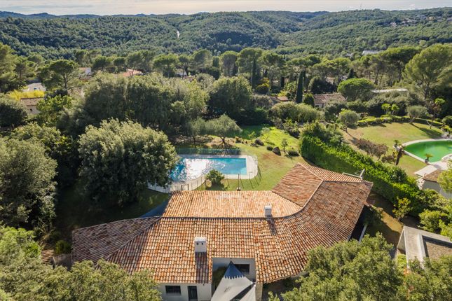 Villa for sale in Biot, Alpes-Martimes, Provence-Alpes-Côte D'azur, France