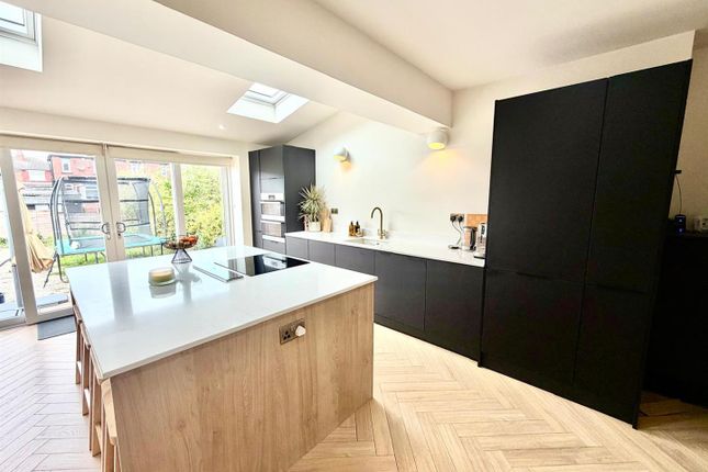 14, Kirkdale Crescent, Leeds photo 3