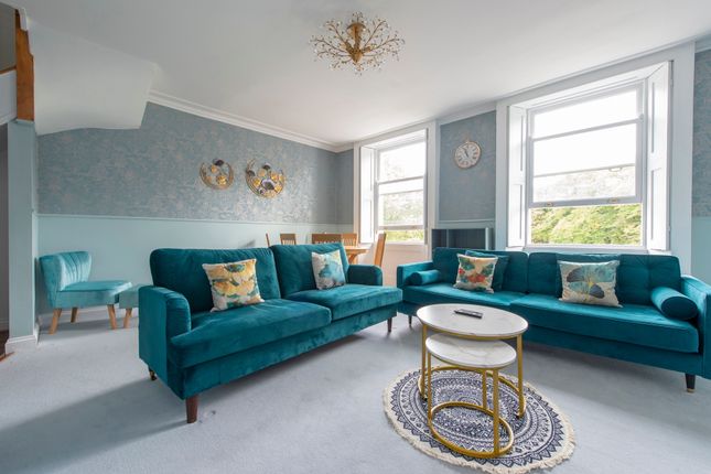 Flat for sale in Royal Crescent, London