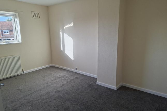 Barthomley Crescent, Crewe photo 4