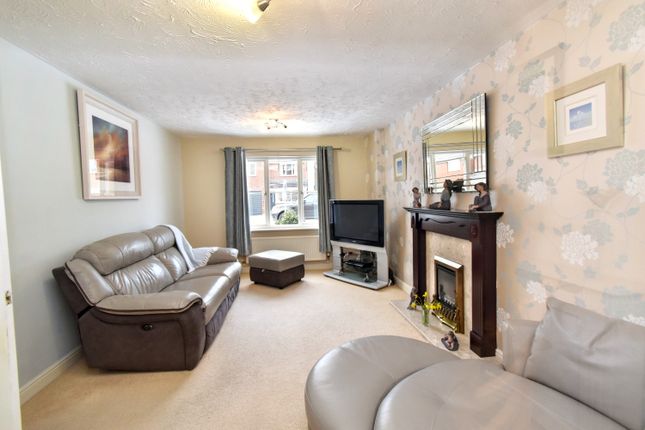 6, Anderson Close, Newark photo 3