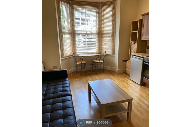 Ground Floor Front  Penton Place, London photo 3