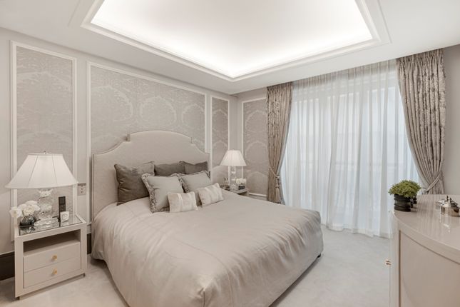 Flat for sale in Clarges, Mayfair