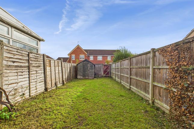 44, Pettys Close, Cheshunt photo 4