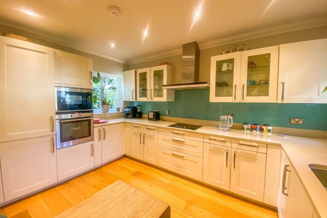 2, Greenhedges, Stapleford, Cambridge photo 2