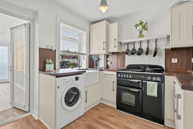 39, Chestnut Crescent, Denny photo 4