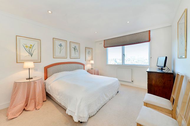 8 Sloane Square House, 1, Holbein Place, London photo 4