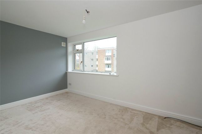 Flat to rent in Hoyle Court Road, Baildon, Shipley, West Yorkshire