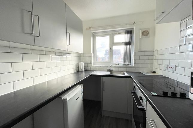 Flat for sale in Goode Close, Oldbury