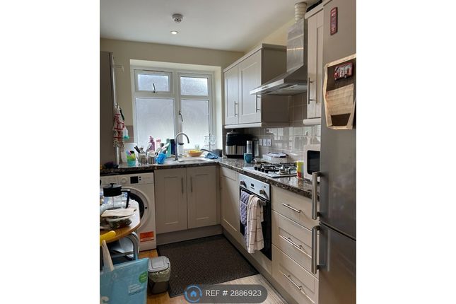 Flat, Simran House Ilbury Close, Shinfield photo 5