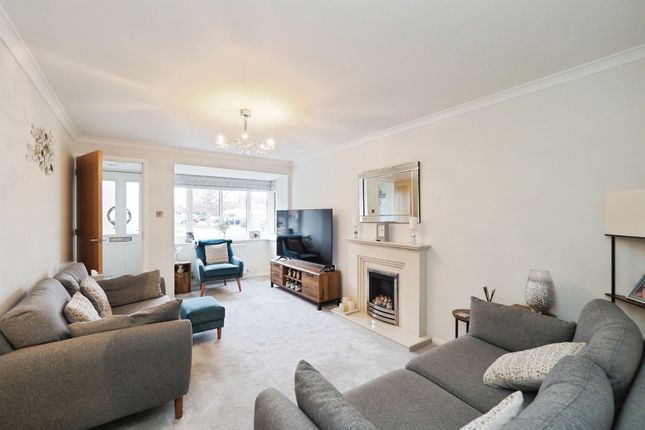 7, Hillary Close, Belper photo 4