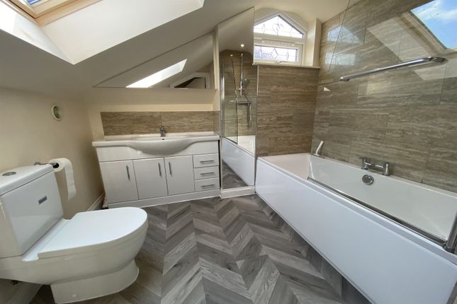 9, Hall Drive, Wollaton, Nottingham photo 5