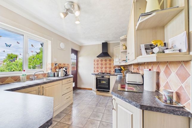 152 High Road, Grays photo 3