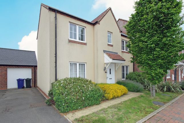 Thumbnail End terrace house to rent in Chaffinch Way, Bodicote, Oxon