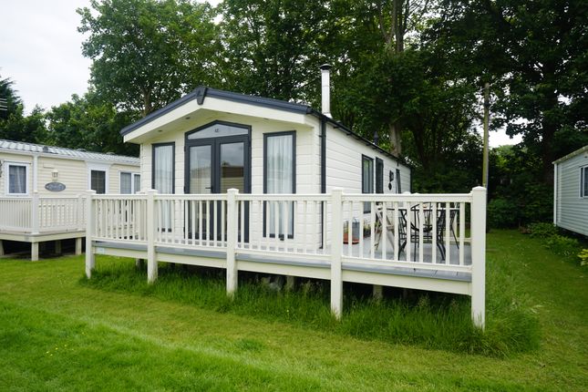 Thumbnail Mobile/park home for sale in Station Road, Winchelsea
