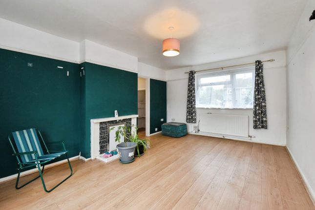 23, Maesybont, Ammanford photo 4