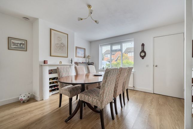 1, Periam Close, Oxfordshire photo 3