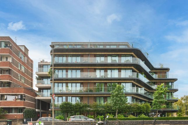 1-bed flat on Apartment 47, 3 Nightingale Lane, Wandsworth, London, £750,000