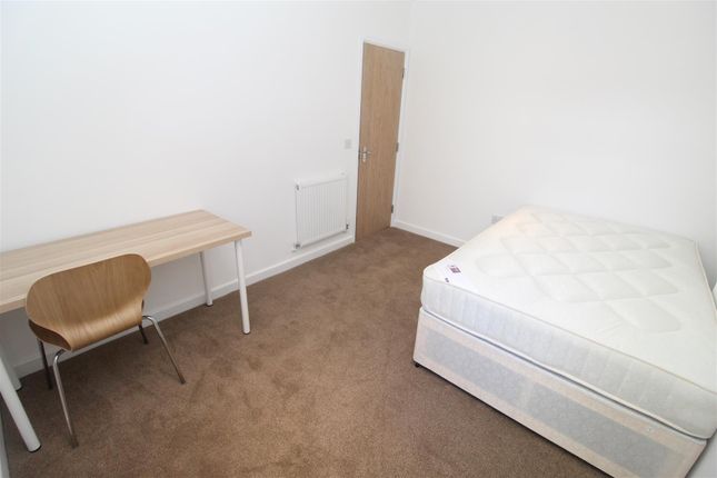 82, Bedford Street, Cardiff photo 4