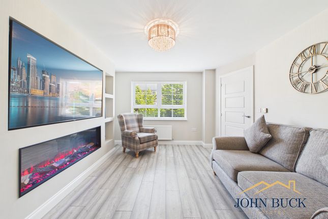 30, Capesthorne Road, Washington photo 3