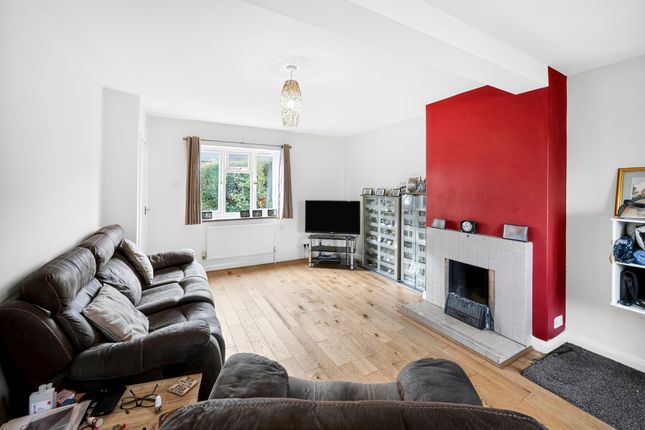 2, Lyndhurst Avenue, Maidenhead photo 4