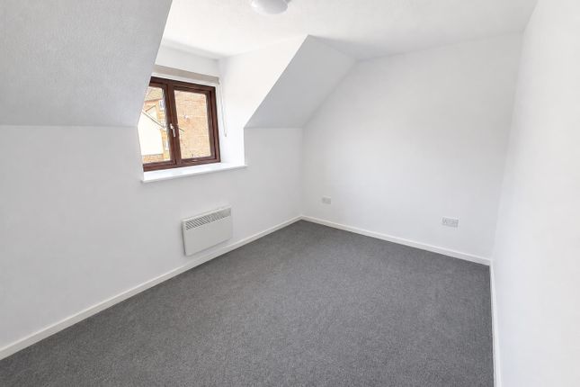 31, Wensum Drive, DIDCOT photo 4
