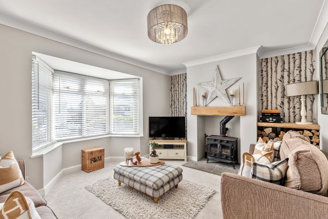 47, Rylands Avenue, West Yorkshire photo 3